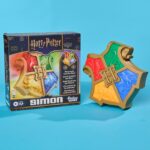Simon Harry Potter Edition Game - Hogwarts Handheld Electronic Memory Game for Kids - Lights and Sounds - Officially Licensed - 1+ Players - Ages 8+ (Amazon Exclusive) - Image 3